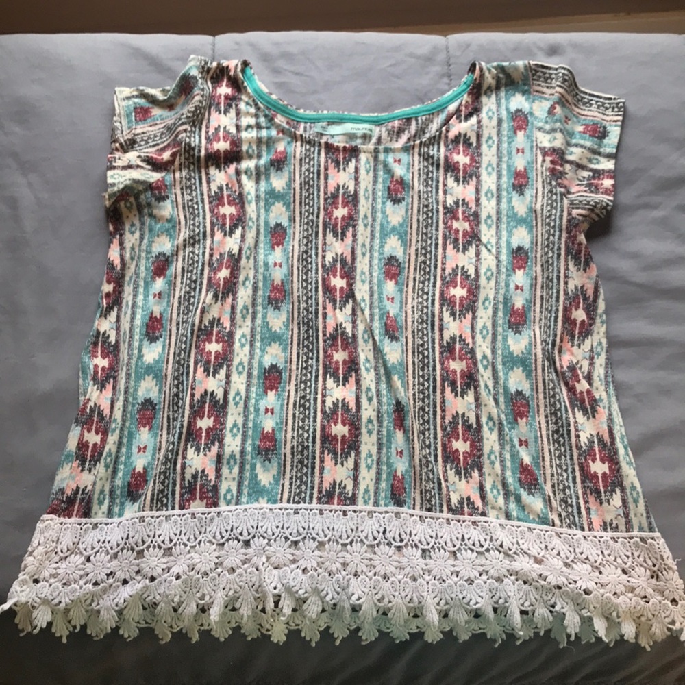 Aztec print tee